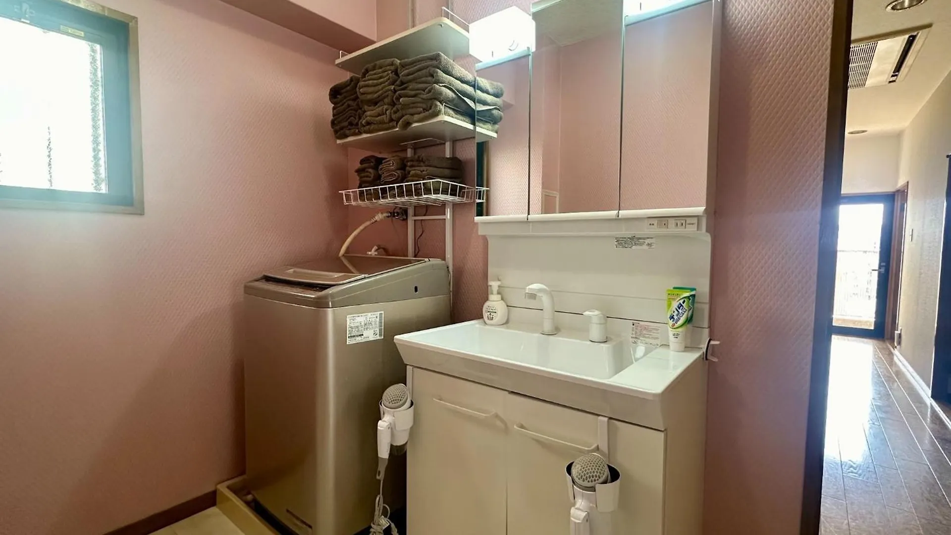 Pine Look Mansion - Vacation Stay 8087 Osaka